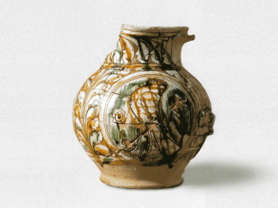 Brocca rinascimentale in ceramica.